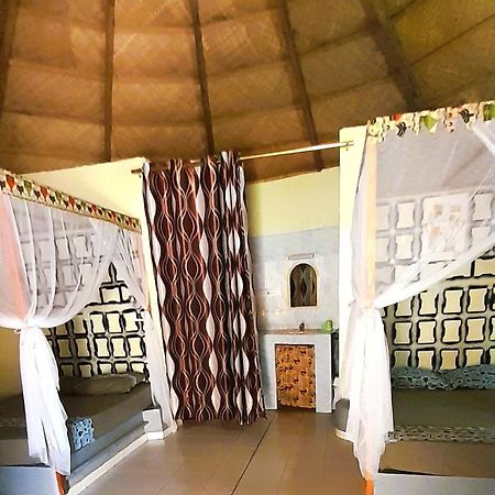 Le Chamama Hotel Niaga Bagian luar foto